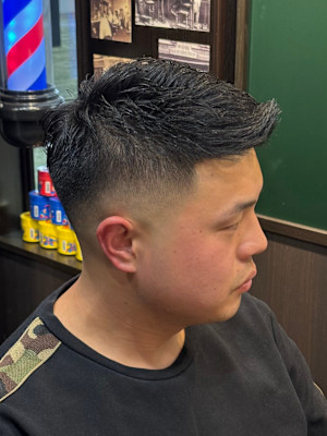 フェード　難波/理容室/barber