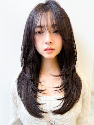 韓国風レイヤーロングヨシンモリ◎シースルーバング×艶カラー