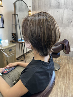 ベージュ×ハイライト