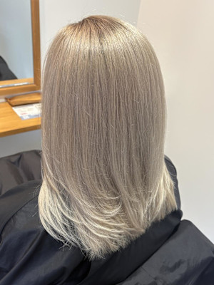 bleach/ white beige/yakuin