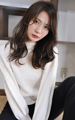 30代40代50代大人向けフェミニンレイヤースタイル