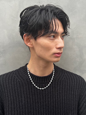 ビジネスヘア/センターパート/フェザーパーマ