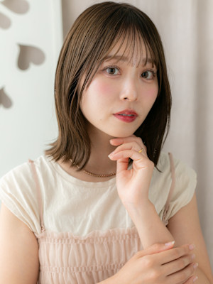 くびれミディアム小顔クラゲヘアーウルフボブディ20代30代
