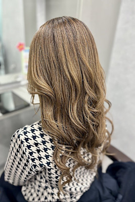 柔らかツヤ感キャメルベージュ