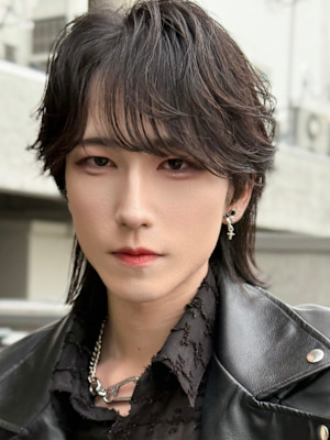 シースルーマッシュウルフ【メンズサロンZina天神】