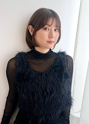 フェイスレイヤー/耳掛けレングス/前上がりボブ/ライトブラウ