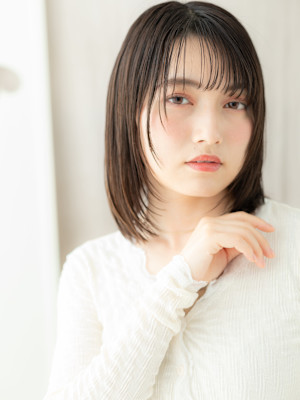 黒髪ハッシュカットウェットヘア小顔ボブレイヤー30代40代