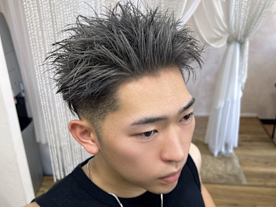 メンズ/シルバーアッシュの束感スパイキーショート