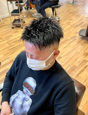 ラインスキンフェードカット