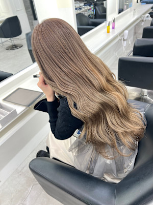 ミルクティーベージュ