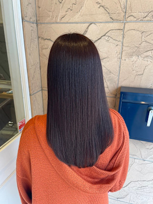 艶ストレート　ロング　顔まわりレイヤー