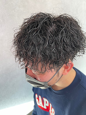 縦落ちツイストスパイラル【福岡/天神/メンズパーマ】