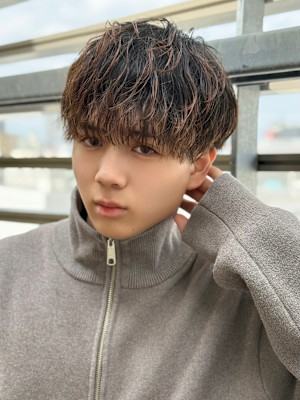 刈り上げマッシュ/シャドウパーマ【メンズサロンZina天神】