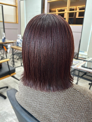 切りっぱなしボブ×インナーカラー