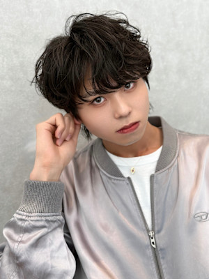 マッシュウルフ/シャドウパーマ【メンズサロンZina天神】