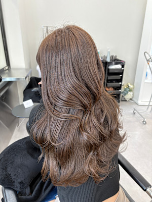 赤みのない上品なマロンベージュ♪10代20代30代