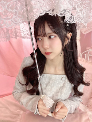 橋本菜々子ちゃん編み上げハーフツイン＊まゆ/小顔/大須 栄