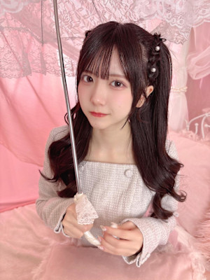 橋本菜々子ちゃん編み上げハーフツイン＊まゆ/小顔/大須 栄