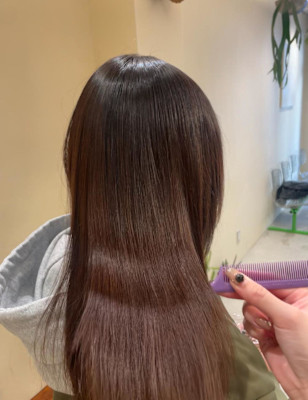 サラサラ艶髪ストレート