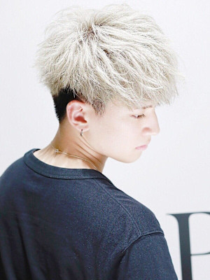 【横顔キマる】ホワイティマッシュショート