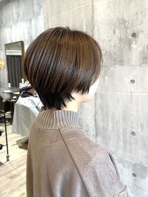 首元すっきり！くびれショート【ARCH Sayaka】