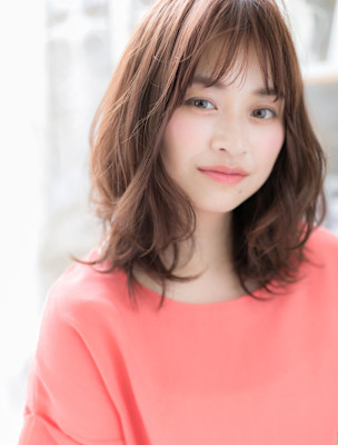 大人かわいいくせ毛風やわらかくびれミディ　リタッチカラー