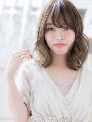 斜めバング大人ハイライト外国人風ウェーブエアウェーブパーマ