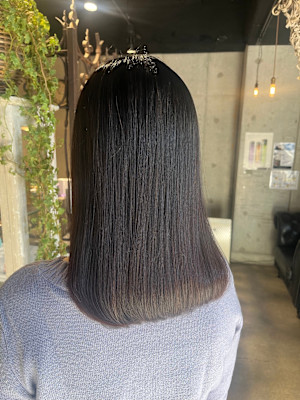 【髪質改善でつくる自然なツヤとまとまり】