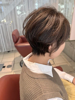 大人のくびれショートボブ