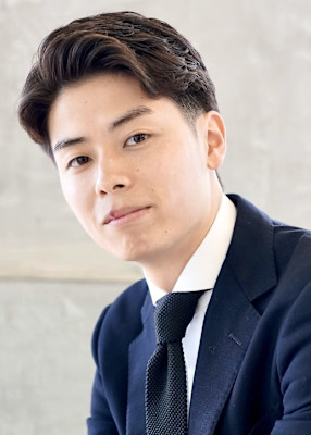 メンズパーマ　ニュアンス　ビジネスマンスタイル