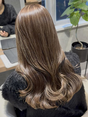 細めハイライトベージュ