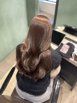 Mako マロンベージュ 透明感カラー 髪質改善 銀座