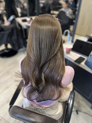 Mako ヘーゼルベージュ 透明感カラー ブリーチなし 銀座