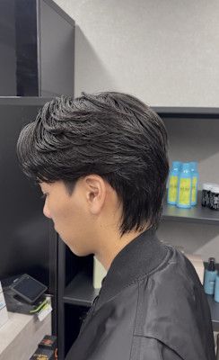 ナチュラルにキマる“爽やかセンターパート”