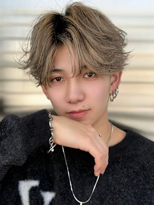 Men’s salon Zina 天神×スタイル