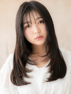 バタフライカット黒髪前下がり顔周りレイヤーロング30代40代