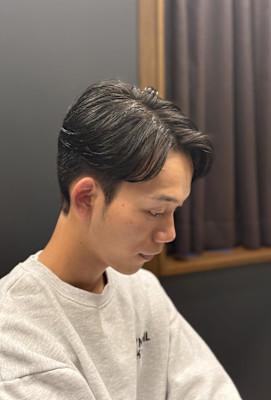 メンズ　パーマ　毛流れ　ニュアンス