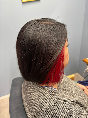 ボブ×インナーカラー