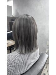 切りっぱなしミディ×グラデーションカラー