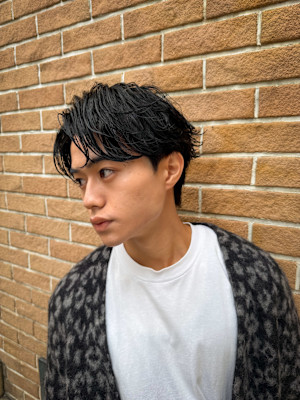 ニュアンスパーマフェザーパーマフェザーショートセンターパート