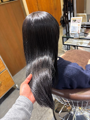 オリーブグレー　ダークグレー　オリーブアッシュ　グレージュ