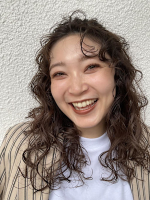 カーリーヘア/くるくるパーマ/ウェットパーマ/ウェーブヘア