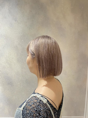 ホワイトベージュ/ミルクティーベージュ/ハイトーン/ボブ