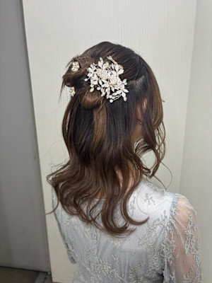 カチモリハーフアップアレンジ