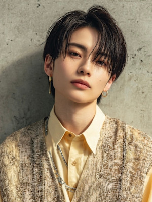 メンズフェザーショート、束間