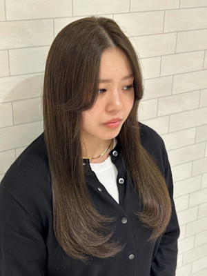 赤みを抑えるグレージュカラー