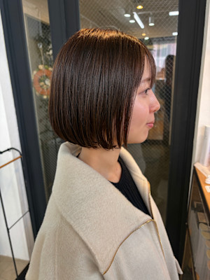 ミニボブ　レイヤー　アッシュ