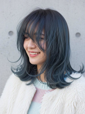 バタフライカット/ハイレイヤーカット/全頭ブリーチ