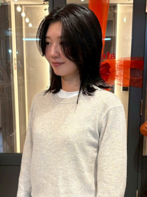 顔周りカット くびれヘア 外ハネボブ 黒髪 髪質改善 20代