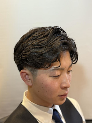 銀座ビジネスシチサン毛流れパーマ<バーバー>